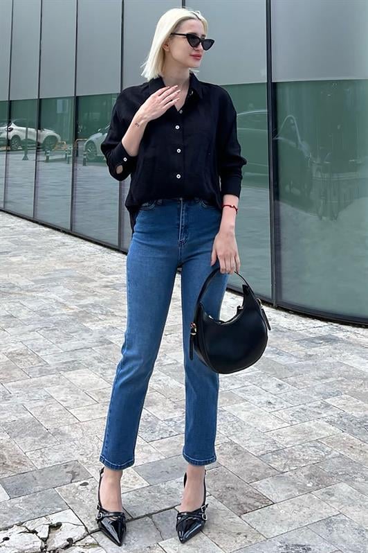 Açık Mavi Slim Fit Kadın Mom Jean MG1738