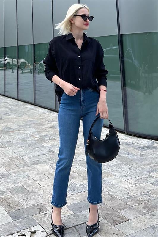 Açık Mavi Slim Fit Kadın Mom Jean MG1738