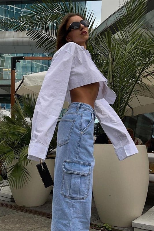 Beyaz Cep Detaylı Kadın Crop Gömlek MG1644