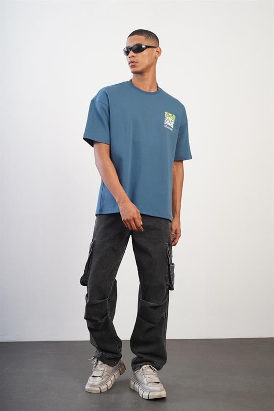 Bisiklet Yaka Önü ve Arkası Baskılı Oversize Kalıp Unisex Tişört