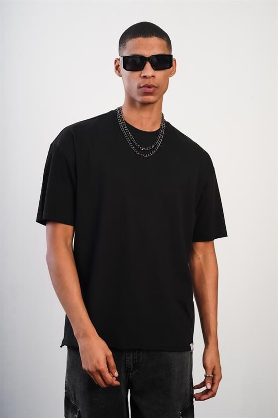 Bisiklet Yaka Oversize Kalıp Düz Unisex Tshirt