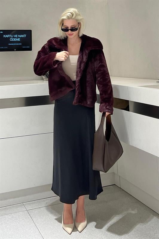 Bordo Yakalı Yumuşak Dokulu Astarlı Kadın Peluş Kürk MG2178