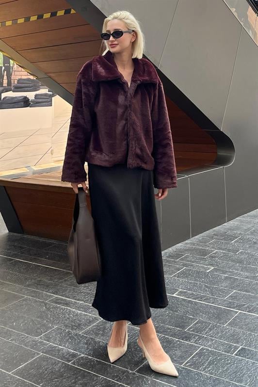 Bordo Yakalı Yumuşak Dokulu Astarlı Kadın Peluş Kürk MG2178