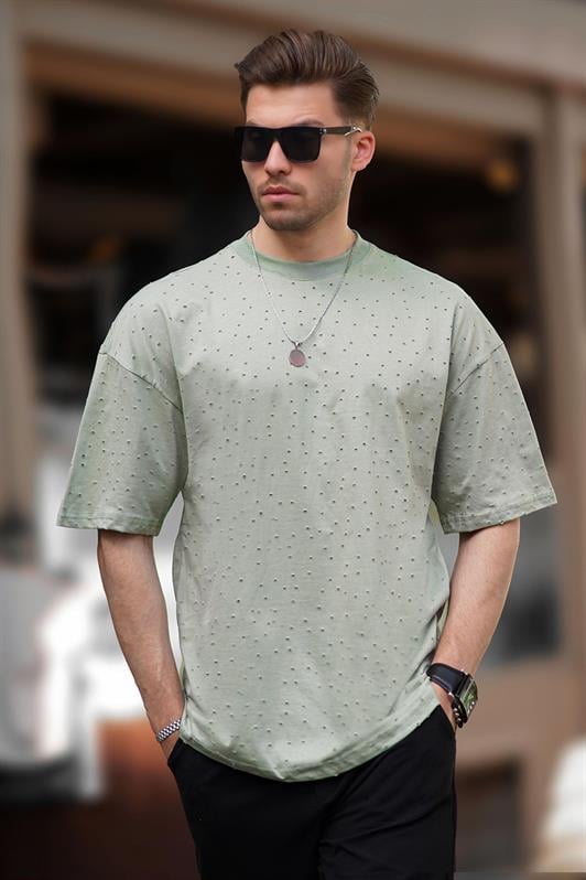 Çağla Yeşili Oversize Yırtık Deyatlı Pamuklu Kadın Tişört 7032