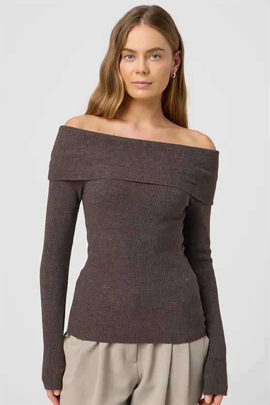 Kahverengi Madonna Yaka Uzun Kollu Triko Kazak MG2184