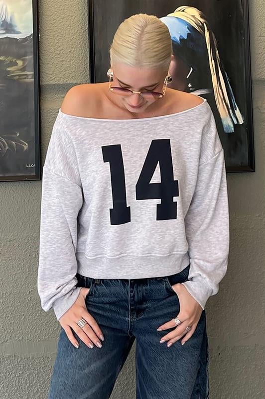 Karmelanj Kayık Yaka Baskılı Kadın Sweatshirt MG2205