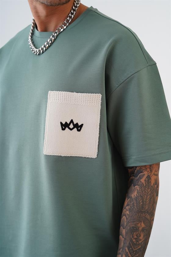 Kingbrich Bisiklet Yaka Tek Cepli Oversize Kalıp Logolu Tişört