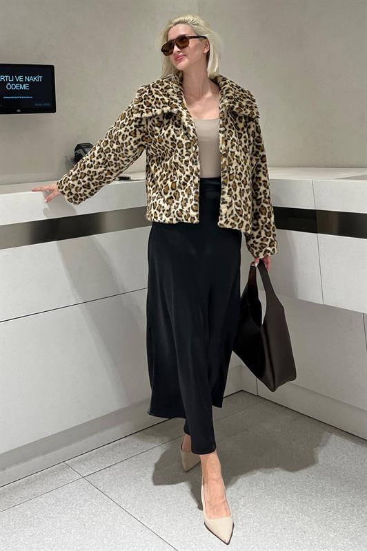 Leopar Yakalı Yumuşak Dokulu Astarlı Kadın Peluş Kürk MG2178