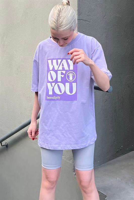 Lila Baskılı Bisiklet Yaka Overfit Kadın Tişört MG1999