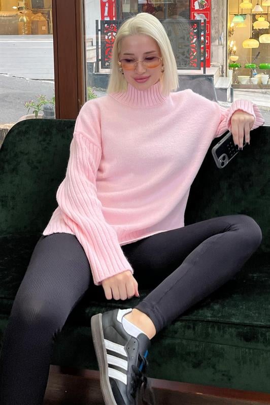 Pembe Yarım Balıkçı Yaka Fitil Detaylı Kadın Kazak MG2156