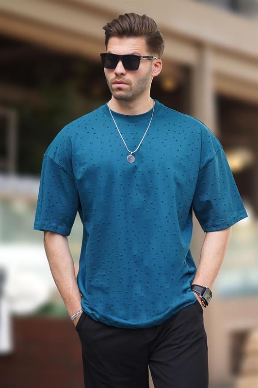 Petrol Mavisi Oversize Yırtık Deyatlı Pamuklu Kadın Tişört 7032