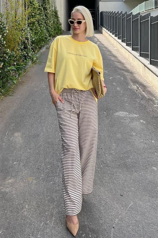 Sarı Oversize Sırt Ve Ön Baskılı Bisiklet Yaka Kısa Kollu Kadın Tişört MG2130