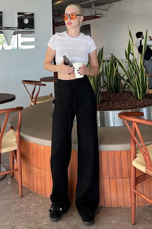 Siyah Beli Ayarlanabilir Geniş Paça Pantolon MG2089