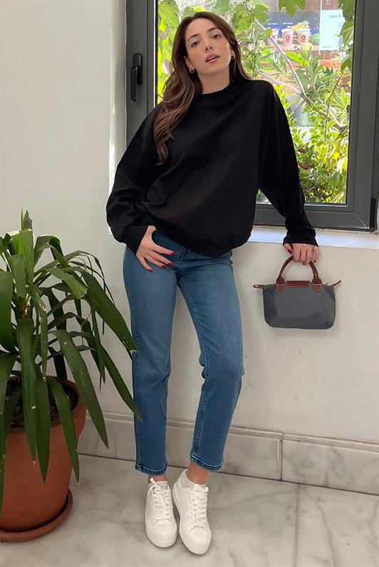 Siyah Bisiklet Yaka Basic Sweatshirt MG2185