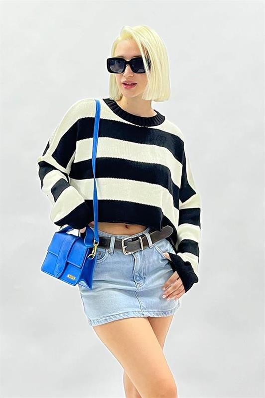 Siyah Bisiklet Yaka Çizgili Triko Kadın Kazak MG2167