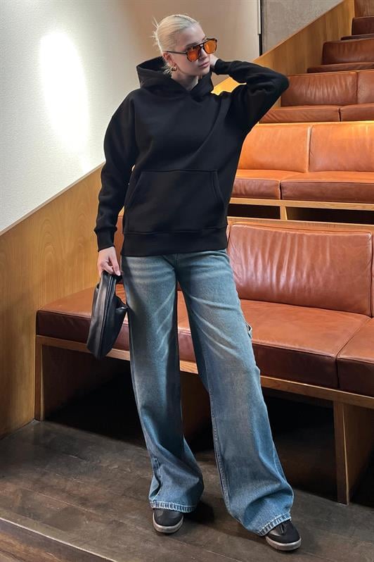 Siyah Kapüşonlu Şardonlu Oversize Cepli Sweatshirt MG2206