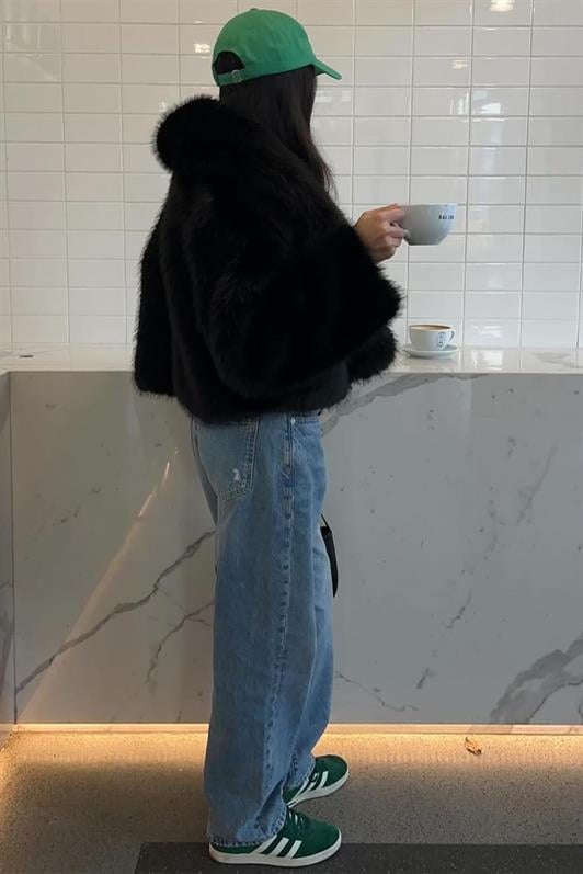 Siyah Kruvaze Yaka Yumuşak Doku Astarlı Kadın Kürk MG2175