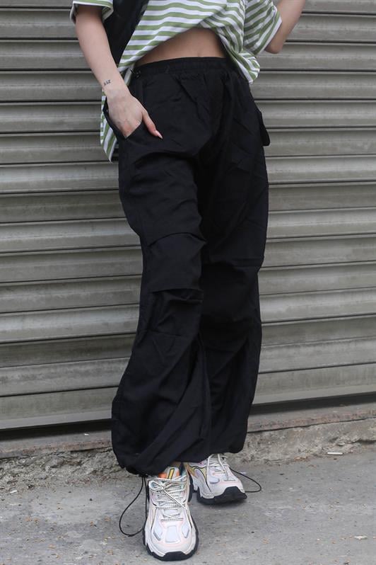 Siyah Paraşüt Jogger Kadın Pantolon MG1726