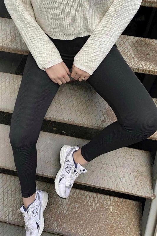 Siyah Yüksek Bel Kadın Fitilli Tayt MG1625