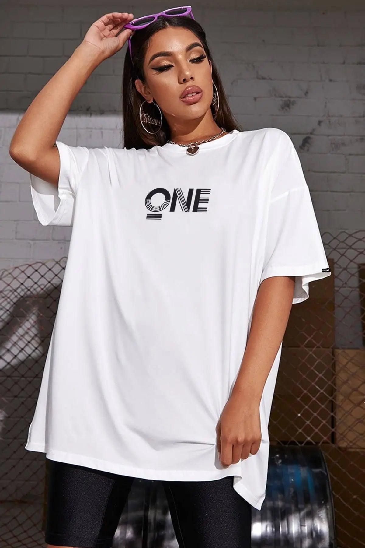 One Oversize Kadın Tişört PΛSΛGE