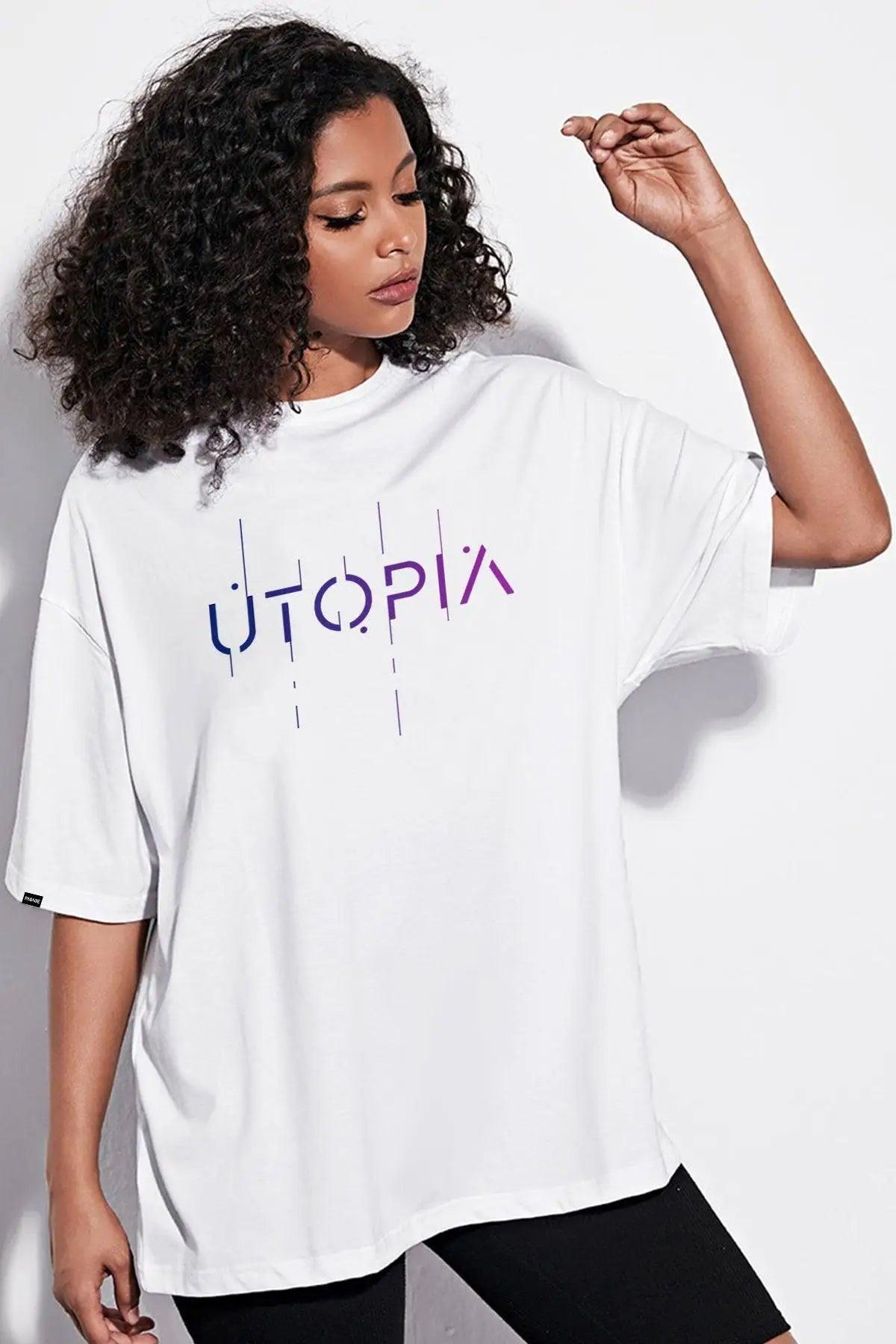 Utopia Oversize Kadın Tişört PΛSΛGE