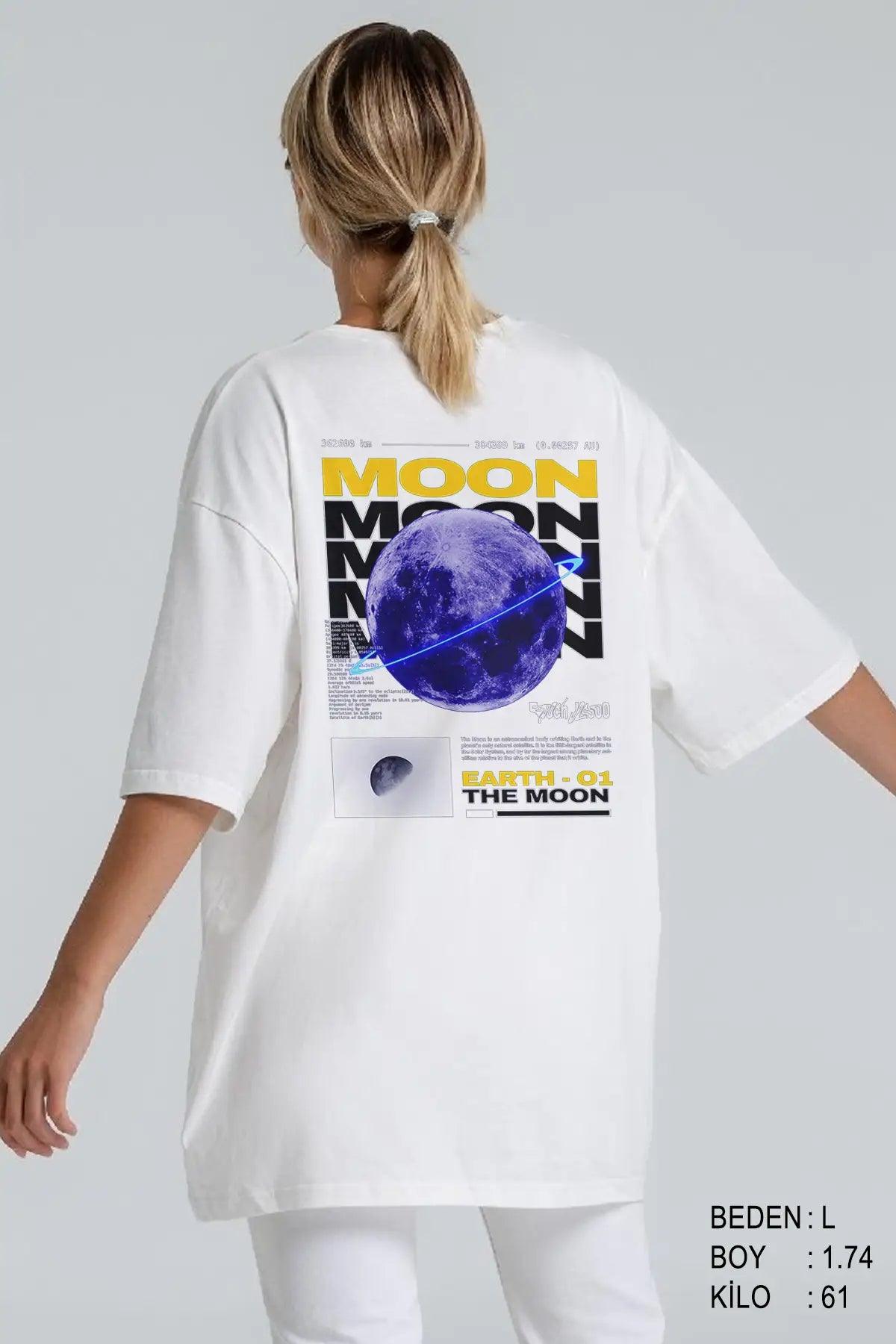 The Moon Oversize Kadın Tişört - PΛSΛGE