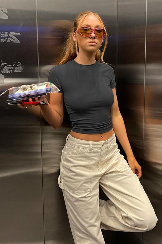 Füme Bisiklet Yaka Basic Kadın Tişört MG1725