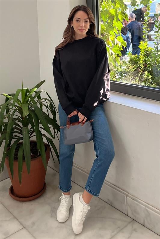 Siyah Bisiklet Yaka Basic Sweatshirt MG2185