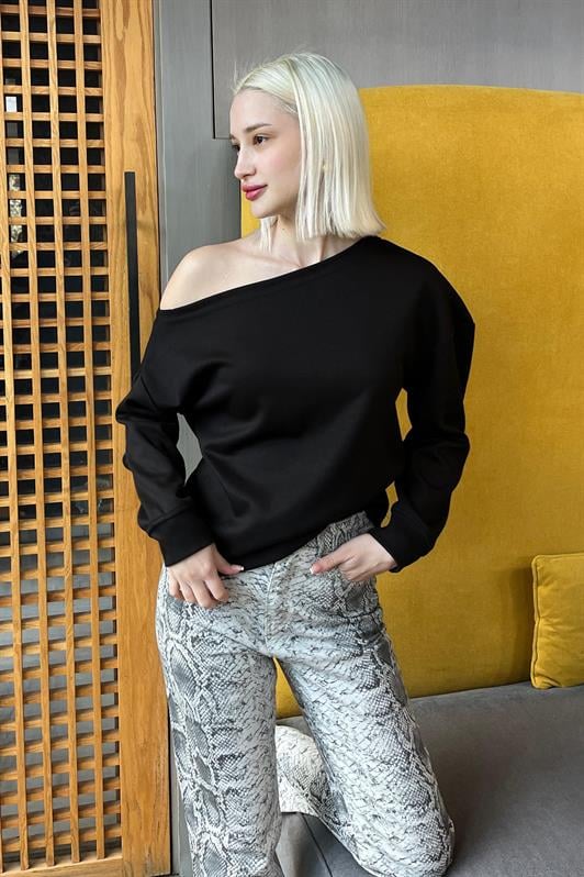 Siyah Kayık Yaka Basic Sweatshirt MG2228