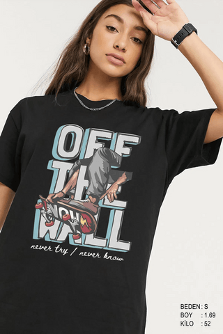 Off The Wall Oversize Kadın Tişört - PΛSΛGE